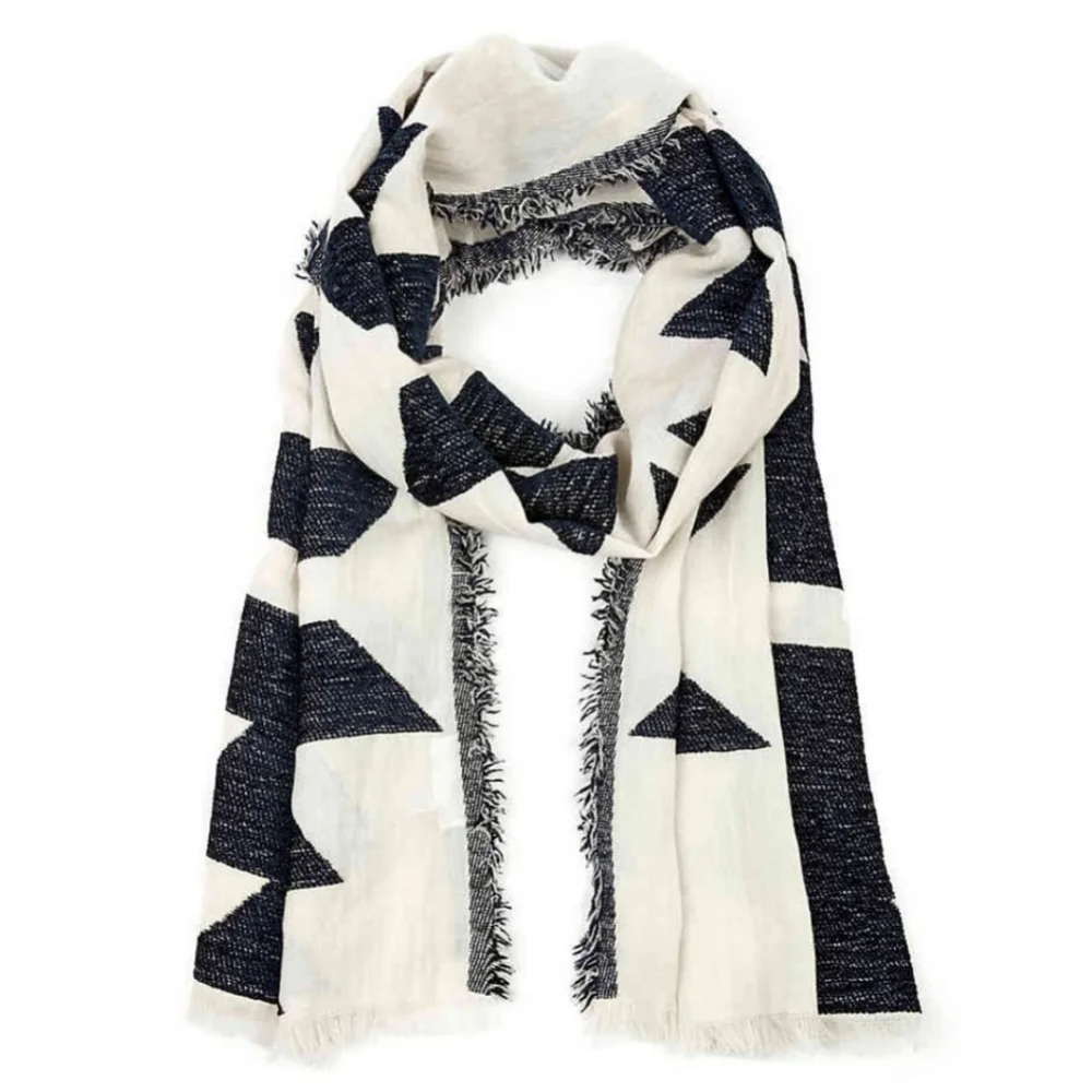 Sole Society blanket scarf NWOT - Picture 1 of 3